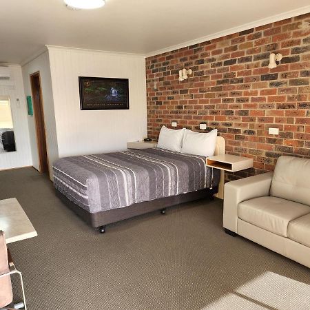Country Roads Motor Inn Naracoorte Dış mekan fotoğraf