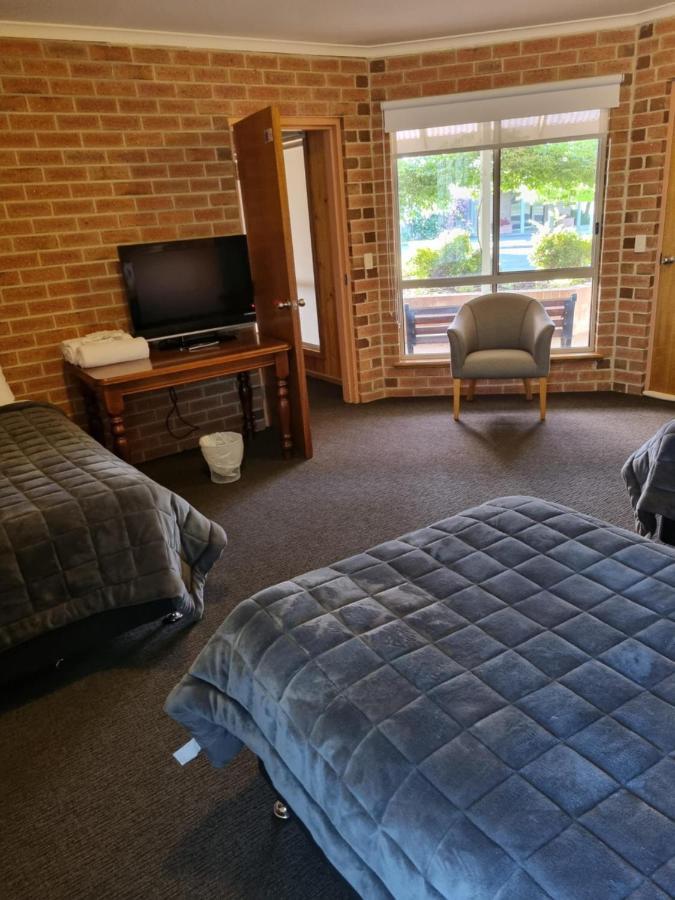 Country Roads Motor Inn Naracoorte Dış mekan fotoğraf