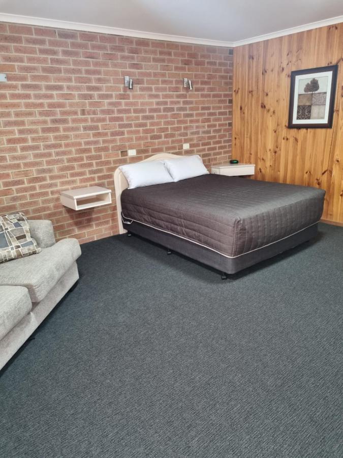 Country Roads Motor Inn Naracoorte Dış mekan fotoğraf