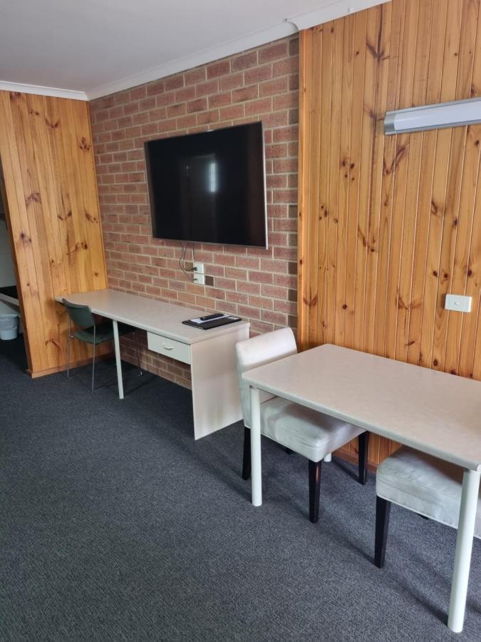 Country Roads Motor Inn Naracoorte Dış mekan fotoğraf
