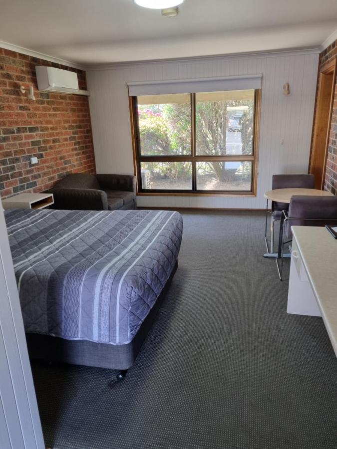Country Roads Motor Inn Naracoorte Dış mekan fotoğraf