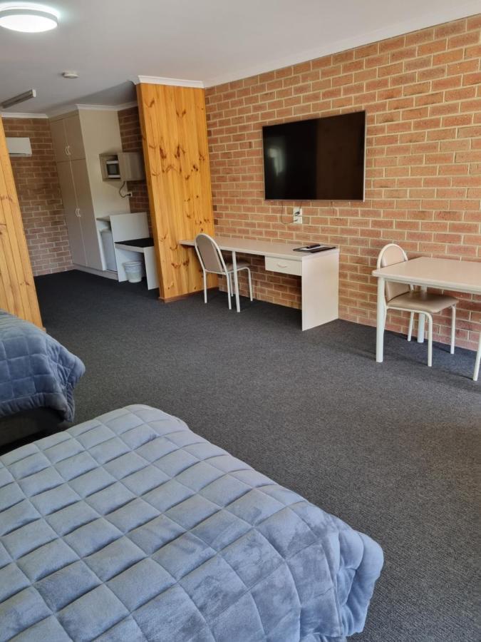Country Roads Motor Inn Naracoorte Dış mekan fotoğraf