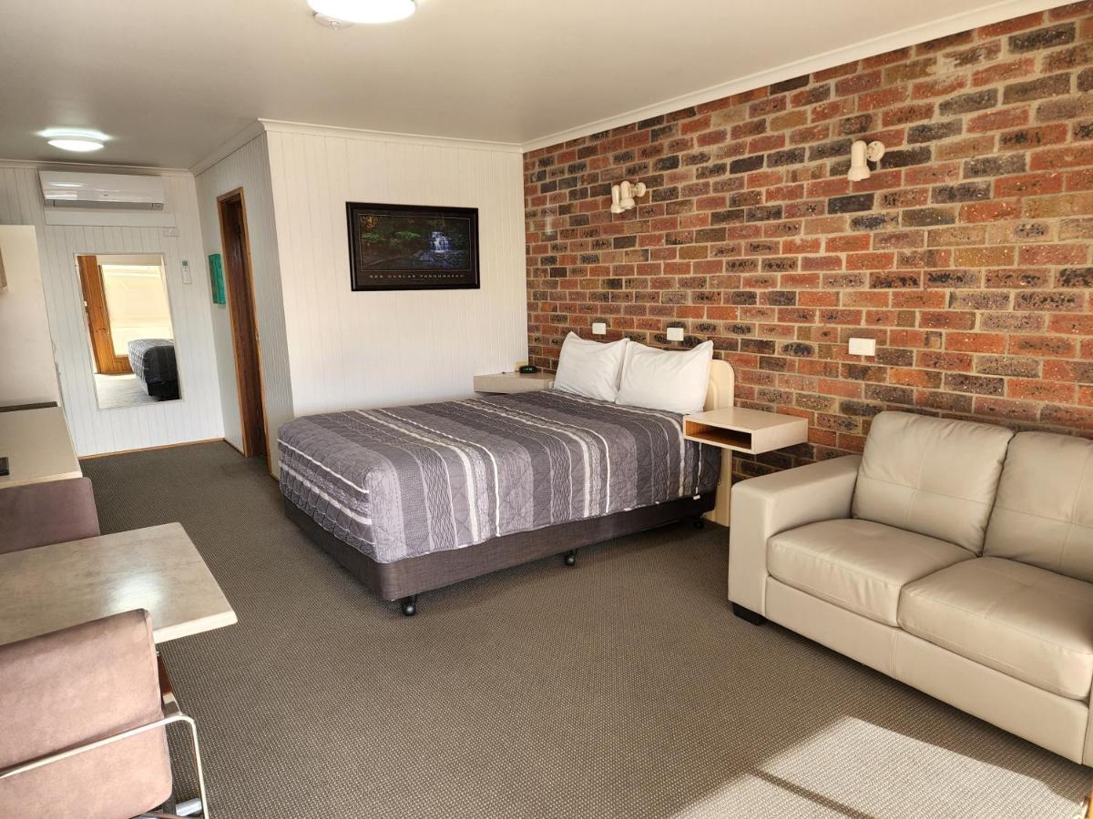 Country Roads Motor Inn Naracoorte Dış mekan fotoğraf