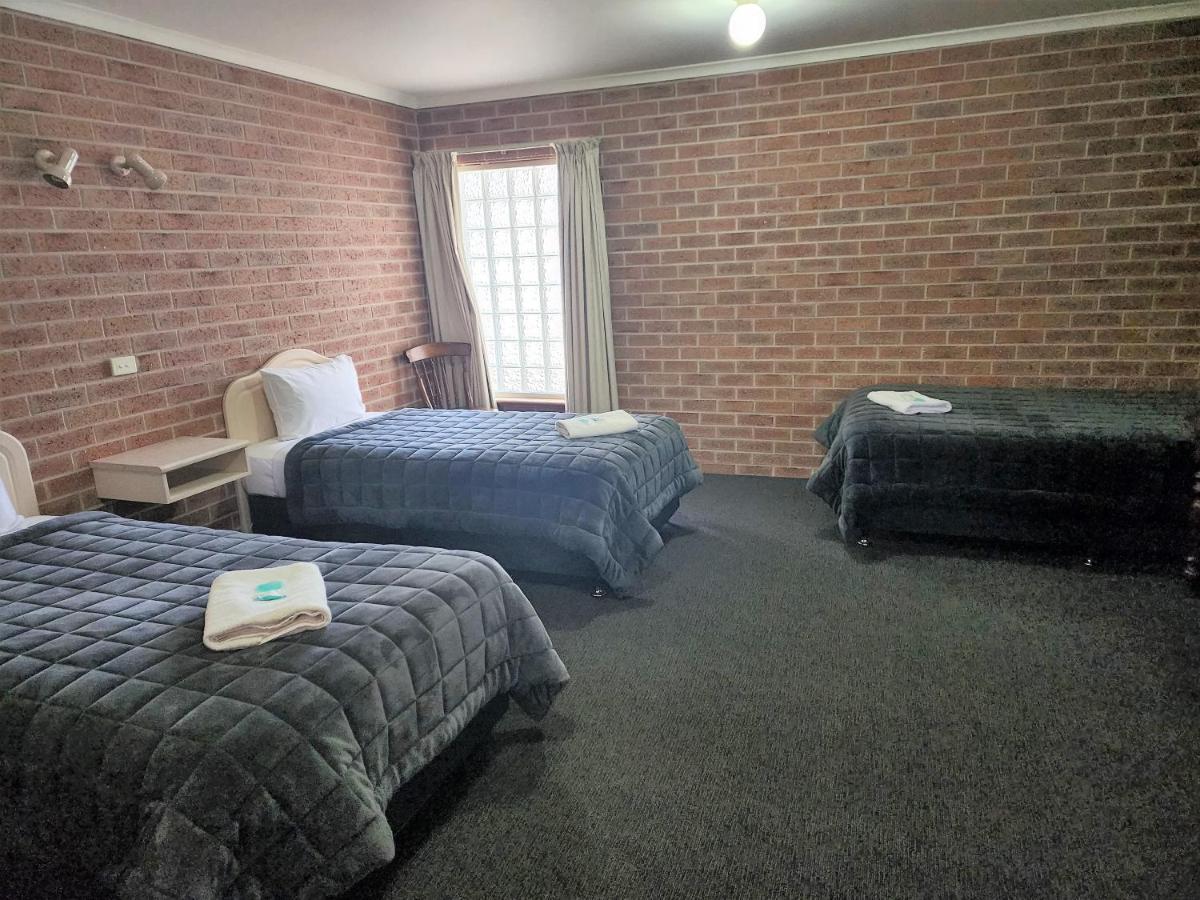 Country Roads Motor Inn Naracoorte Dış mekan fotoğraf