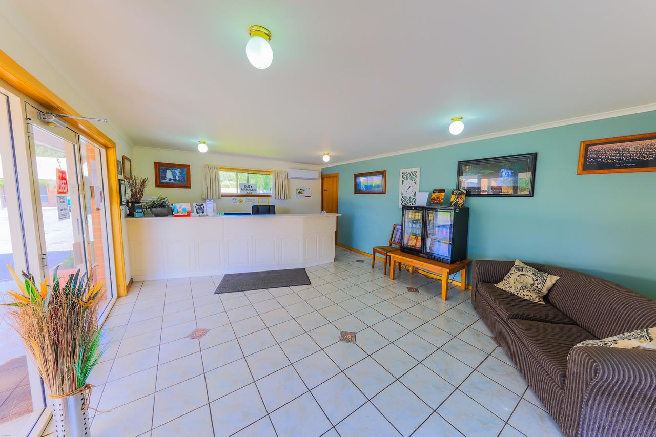 Country Roads Motor Inn Naracoorte Dış mekan fotoğraf